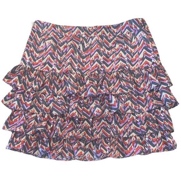 Banana Republic Dresses & Skirts - NWT Banana Republic Size 4 Ruffle Skirt